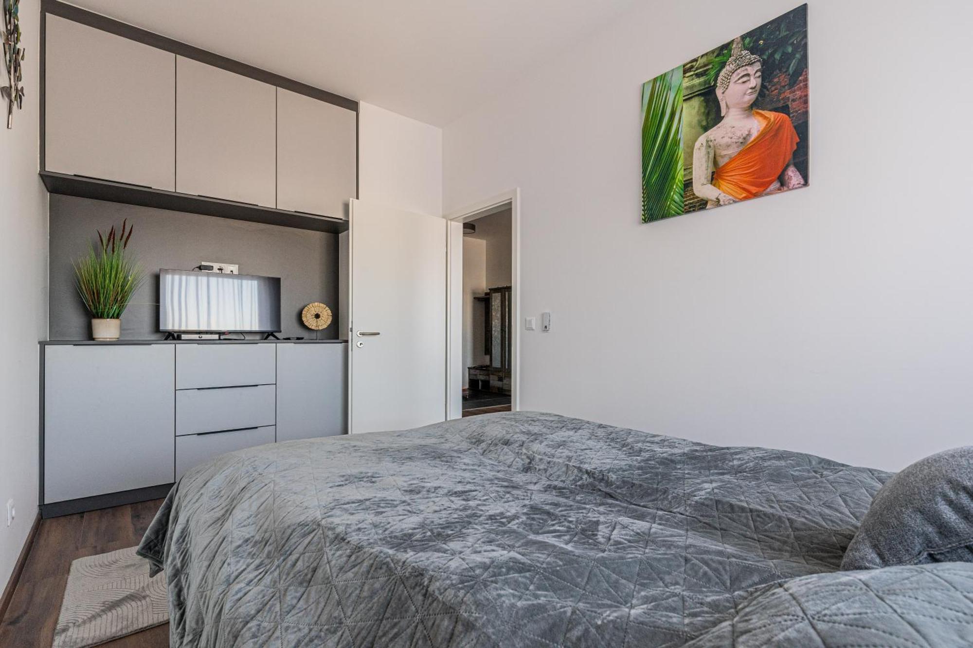 Apartman Just Finished! New Cozy With Parking
